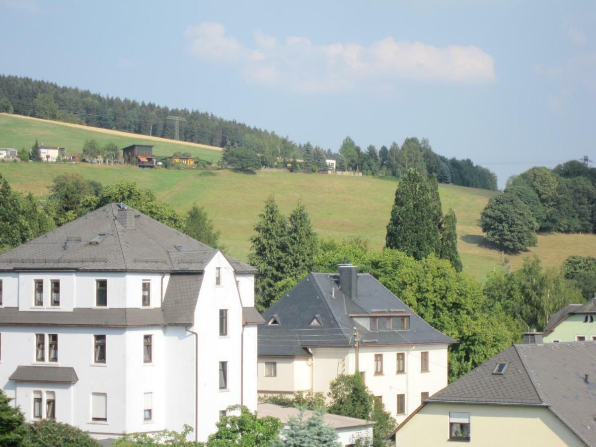 Апартаменты Am Balkon Des Erzgebirges Bernsbach Экстерьер фото